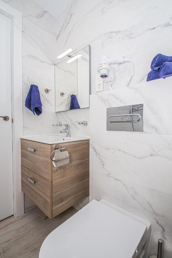 Stylish Studio For Rent With Fantastic Location In Marbella Promenade. المظهر الخارجي الصورة